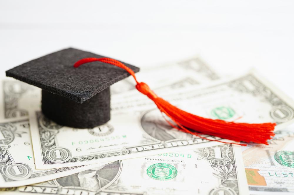 Navigating Scholarships and Grants