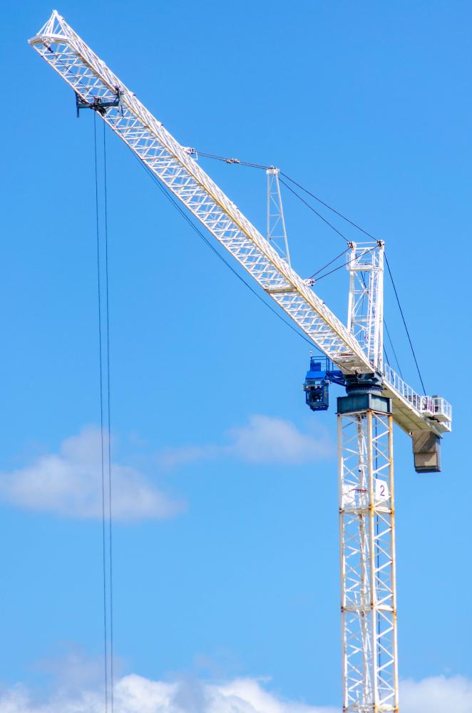 What Are the Steps to Obtain a Crane Operator License?