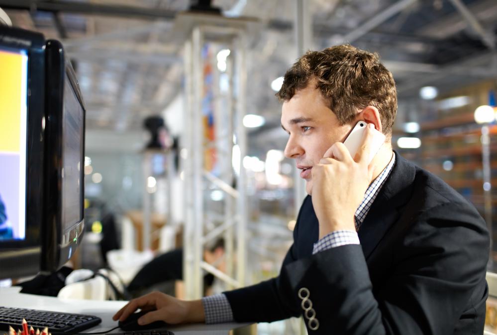 Choosing the Right Business Phone System