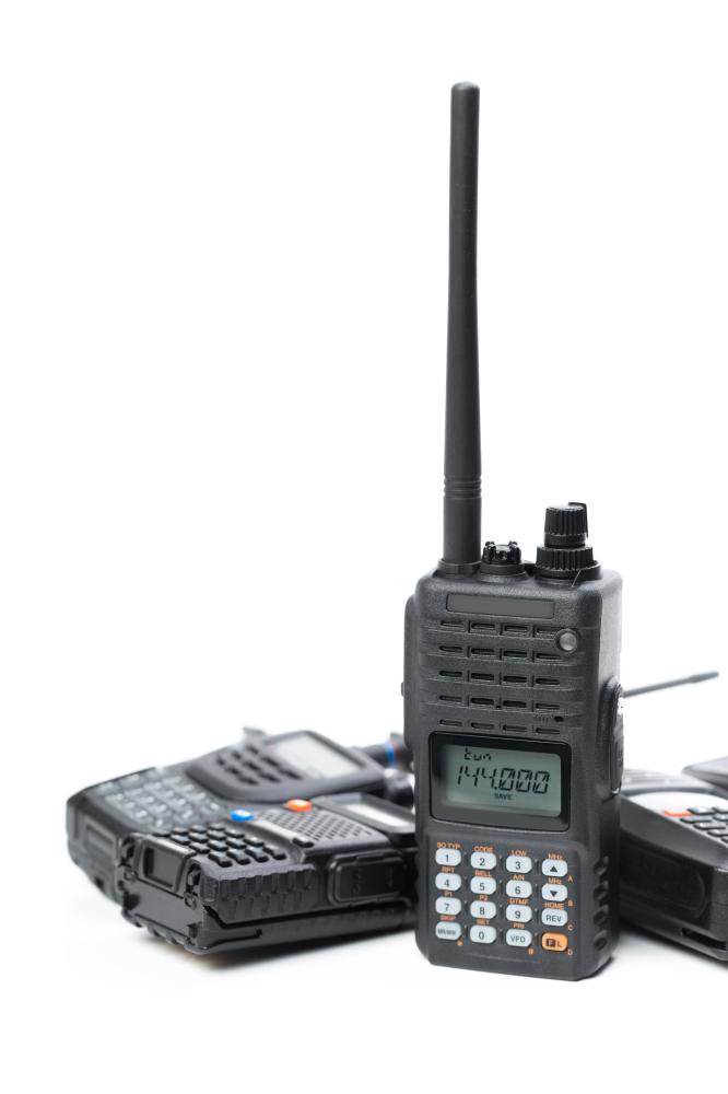 How Do Handheld Long Range Radios Benefit Different Industries?