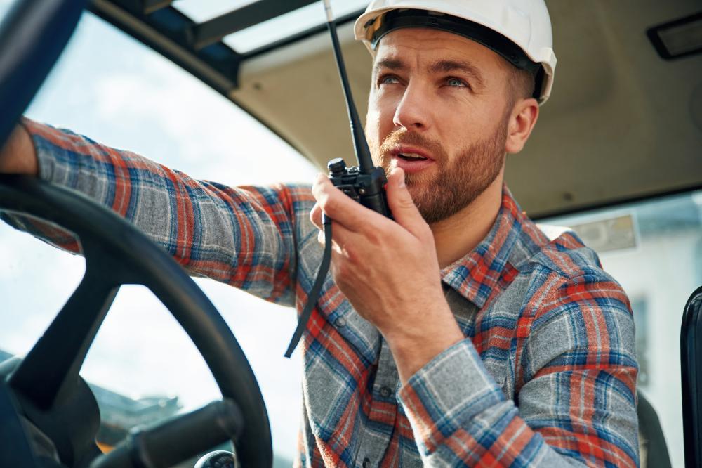 How to Choose the Best Two-Way Radio for Your Needs
