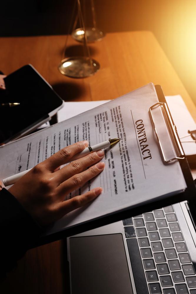 How Contract CFO Services Transform Business Operations