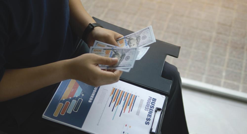 Why Focus on Cash Flow Management Los Angeles?