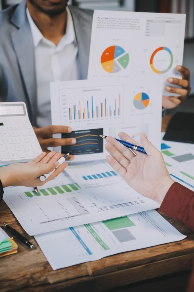 How Does Punch Financial Support Startups in Los Angeles?