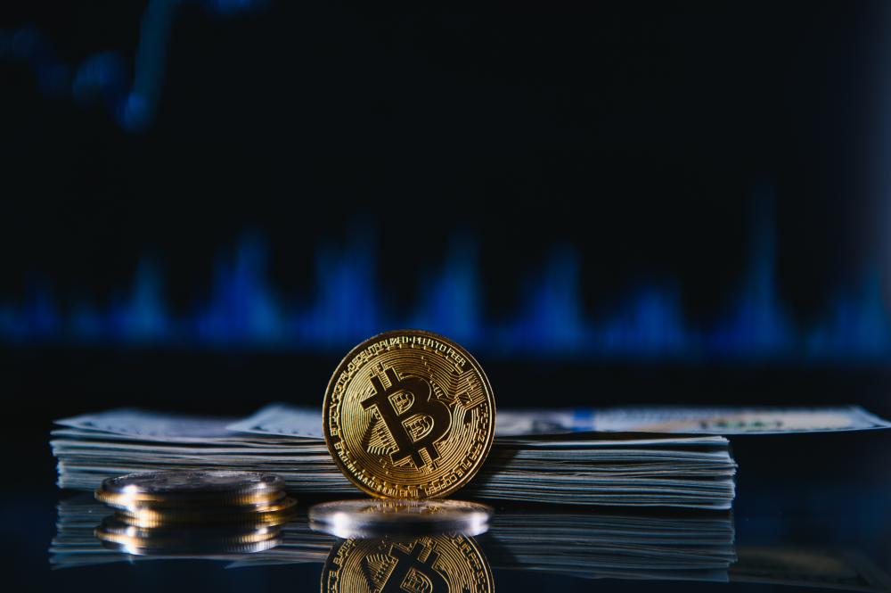 The Benefits of Decentralized Stablecoins