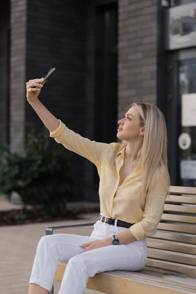 What Steps Are Involved in Owning a Piece of it.com?