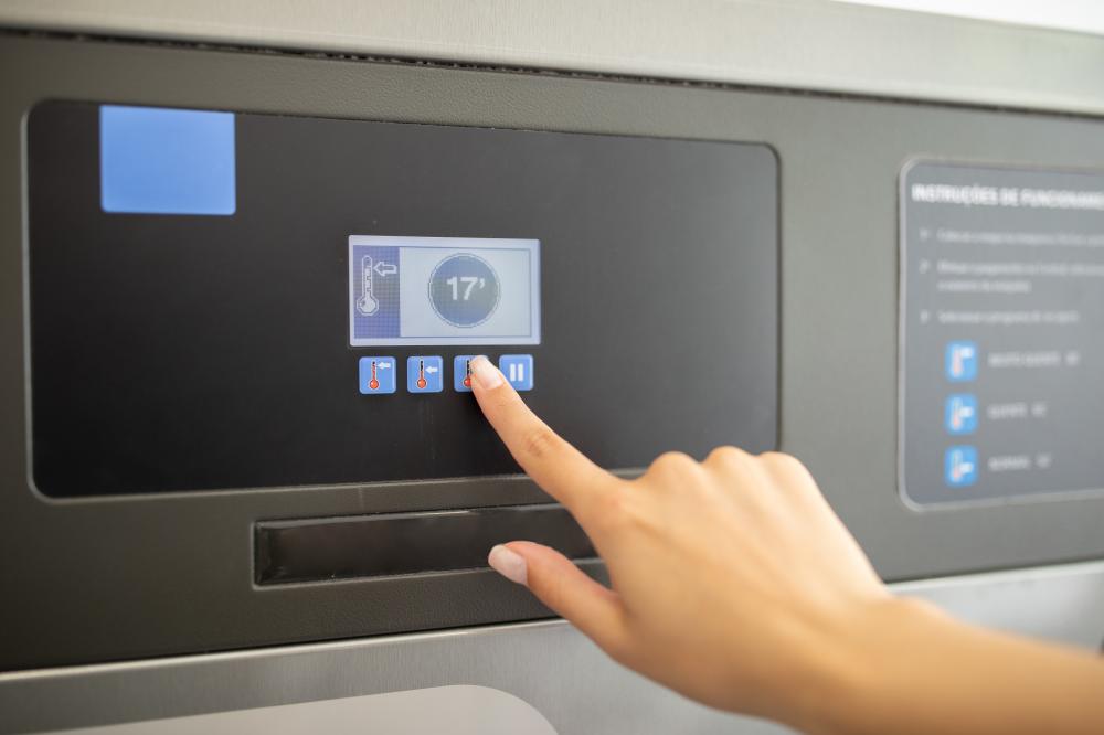 Choosing the Right Ice Machine Distributor
