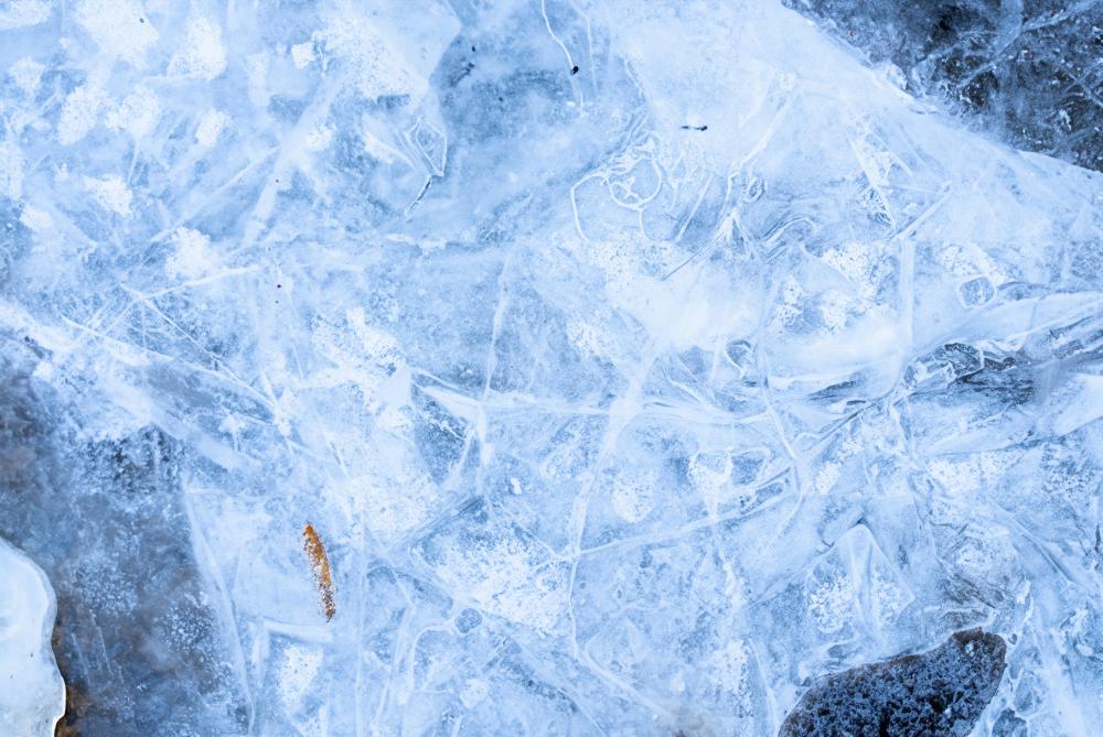 The Art of Creating Clear Ice