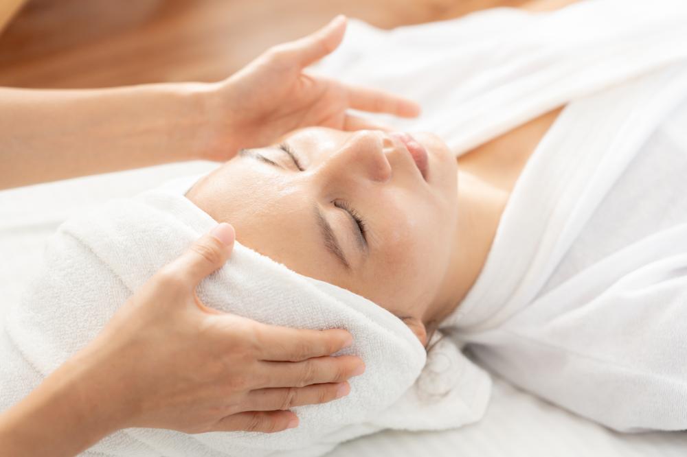 Woman receiving relaxing spa massage at Spa Eagan