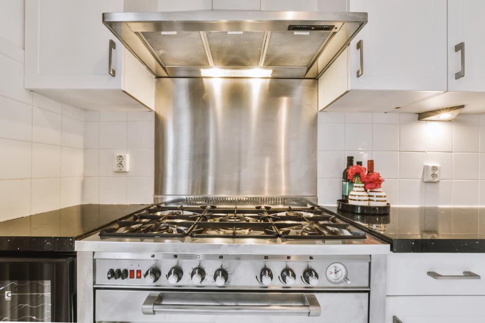 What are the Benefits of Los Angeles Viking Freestanding Range?