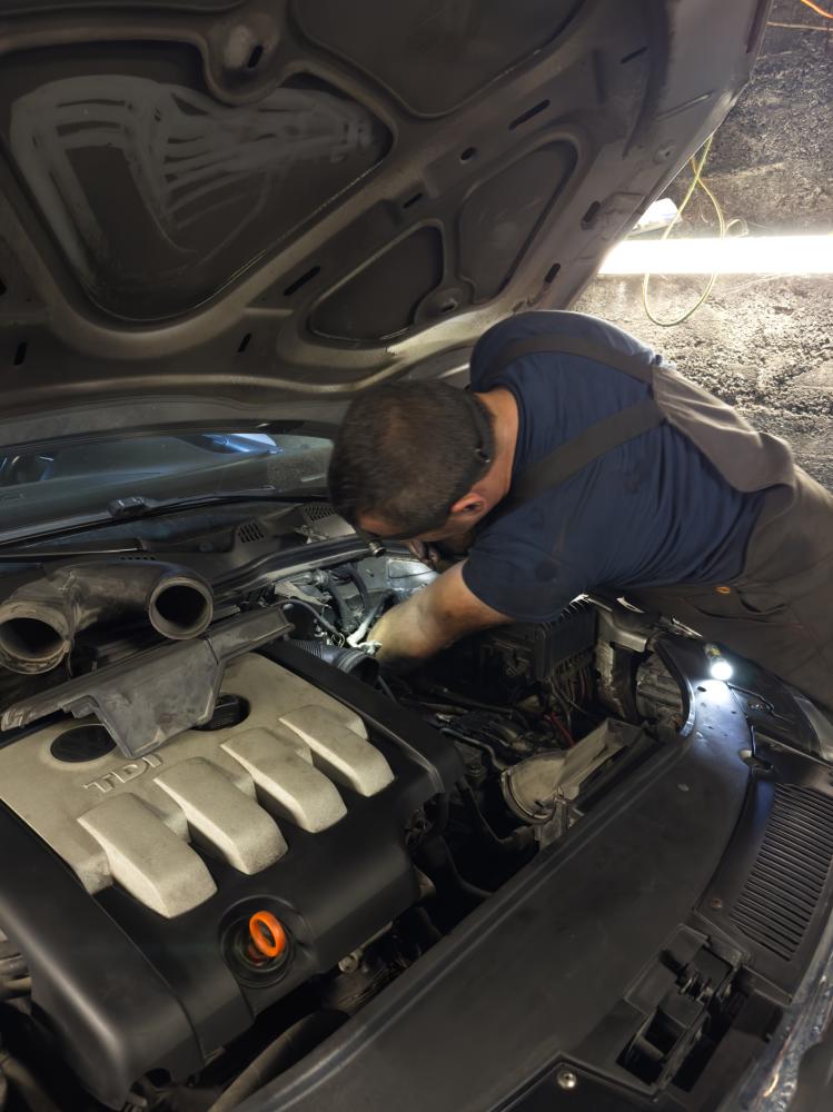 What Qualifies as a Auto Shops Open Near Me Santa Monica Emergency?