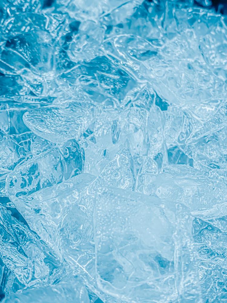 What Should You Consider When Choosing Ice Production Machines?