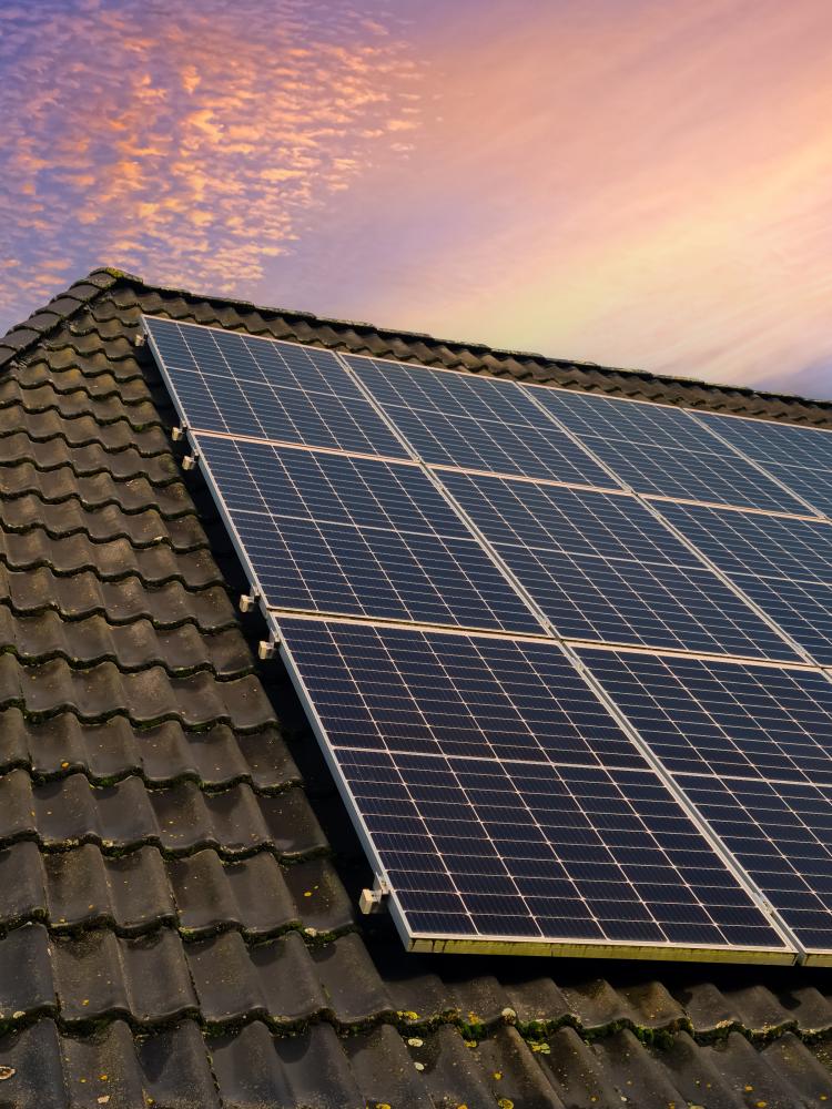Vecteezy Solar Panels Producing Clean Energy On A Roof Of A 37447533 343 Residential Solar Panels Tampa Fl