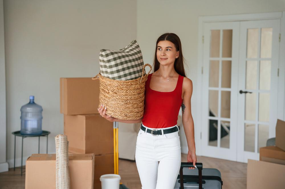 Why Hire Professionals for Move-Out Apartment Cleaning Long Beach CA?