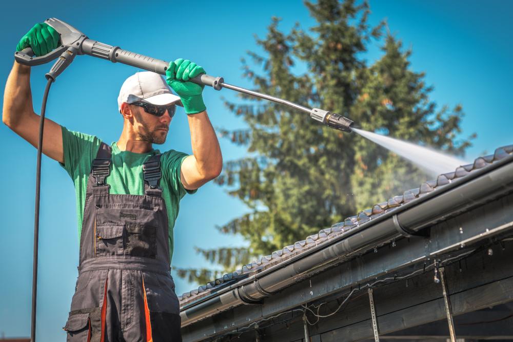 Expert gutter cleaning to protect Kansas City homes