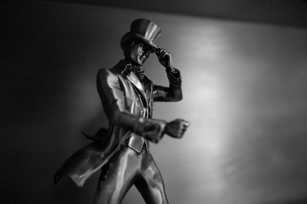 Why Choose a Custom Bronze Statue?