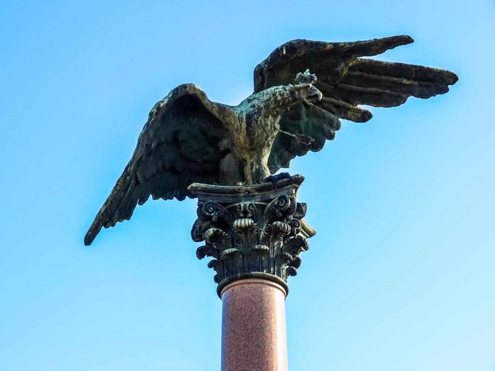 The Cultural and Historical Significance of Eagle Sculptures Bronze