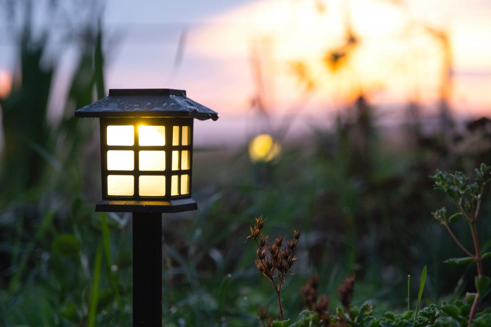 Benefits of Solar Landscape Lighting