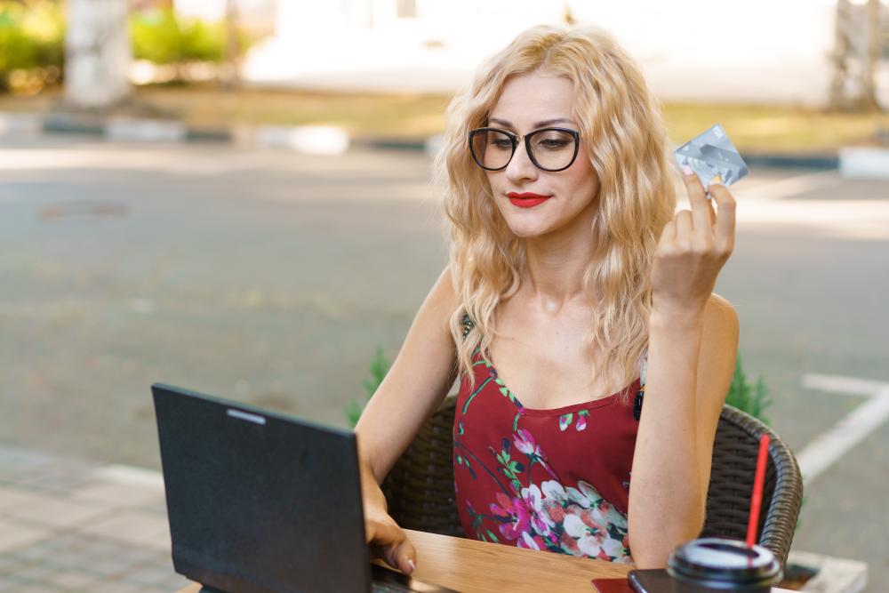 What Should You Consider When Choosing Web 3.0 Domains?