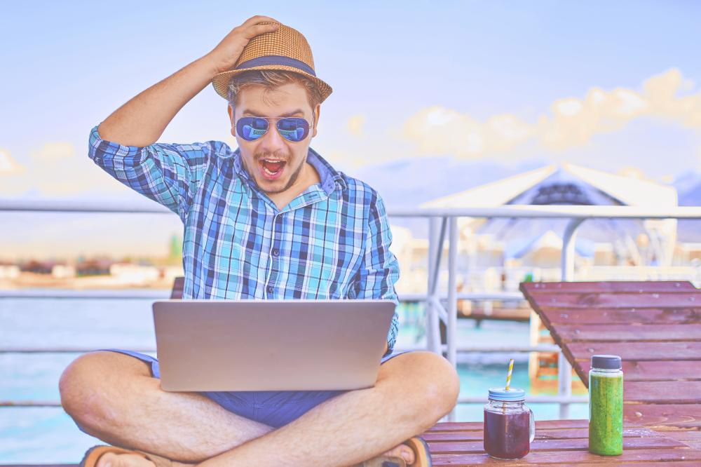 Digital marketing expert navigating online strategies on vacation