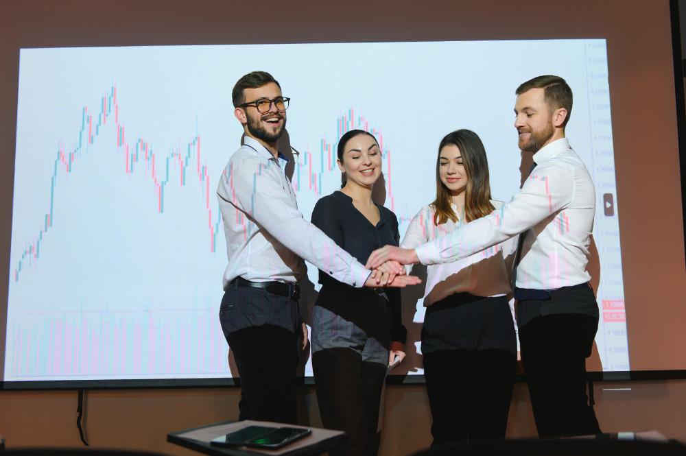What to Look for in Publicly Traded Digital Marketing Companies?