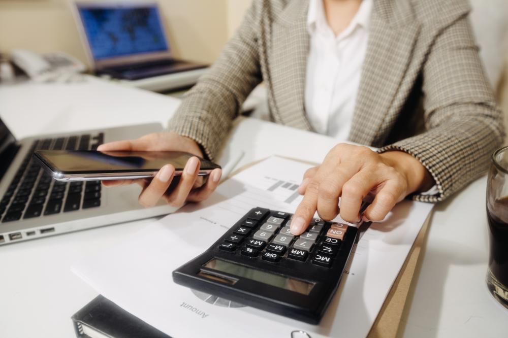 Virtual vs. Traditional Auctions: A Comparison