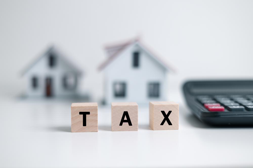Concept of paying UK state property tax for SDLT