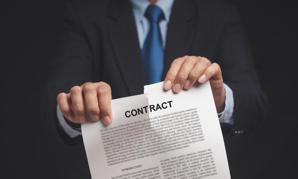 How Service Judicial Approaches Employment Contracts