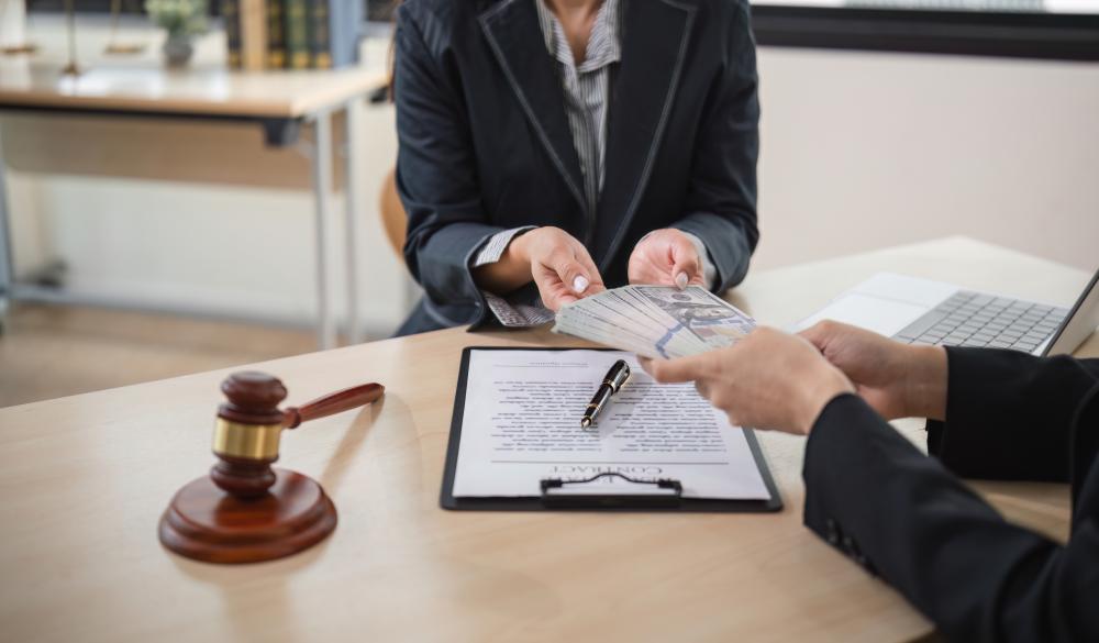 What Should You Look for in a Divorce Lawyer in Bogota?