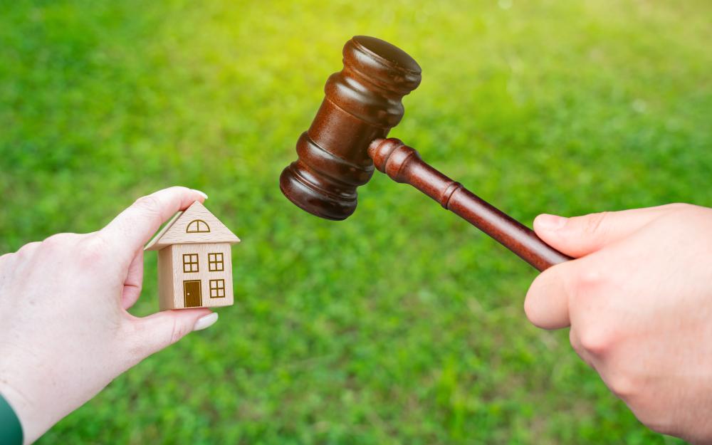 Services Offered by a Homeowners Association Lawyer Medellin