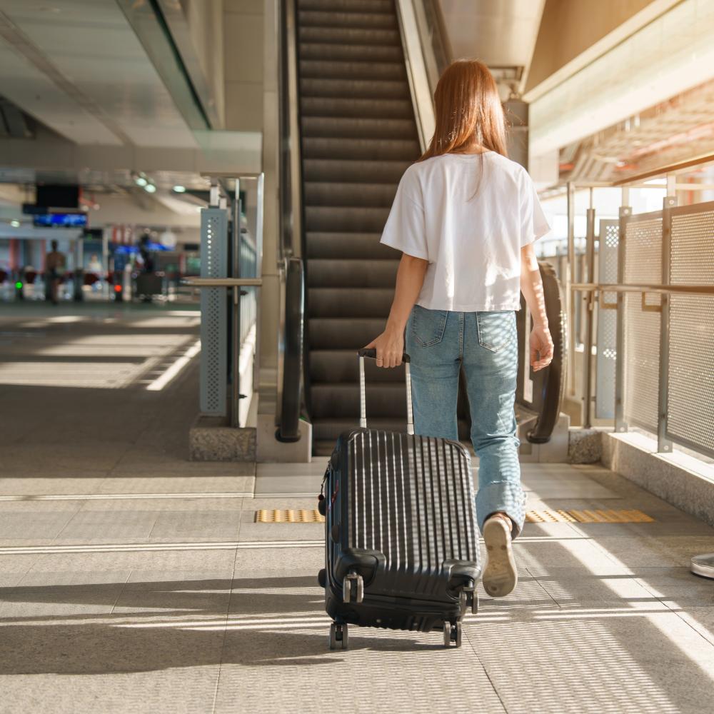 How to Choose the Right Travel and Health Insurance