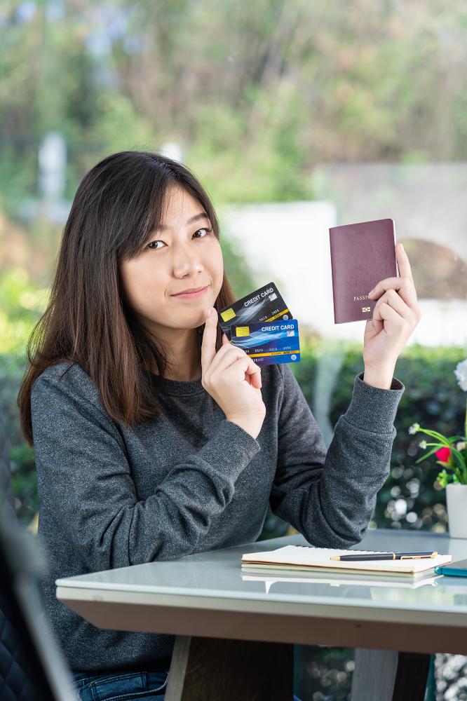 How to Navigate the J1 Visa DS Application Process?