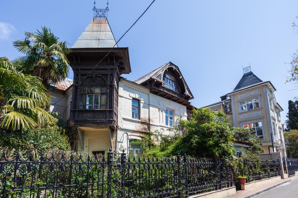 Unique Features of Nemo Buys Houses