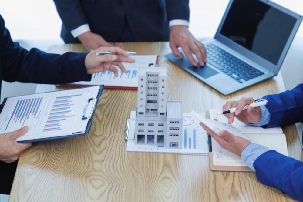 Navigating Challenges in Commercial Properties Management