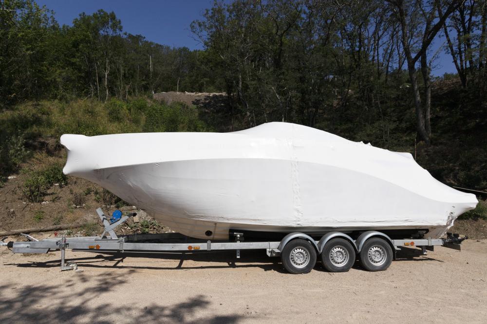 Why Choose Professional Shrink Wrap Boat Service?