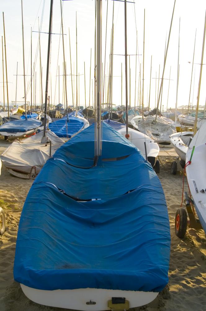 Unique Benefits of Shrink Wrap Boat Service