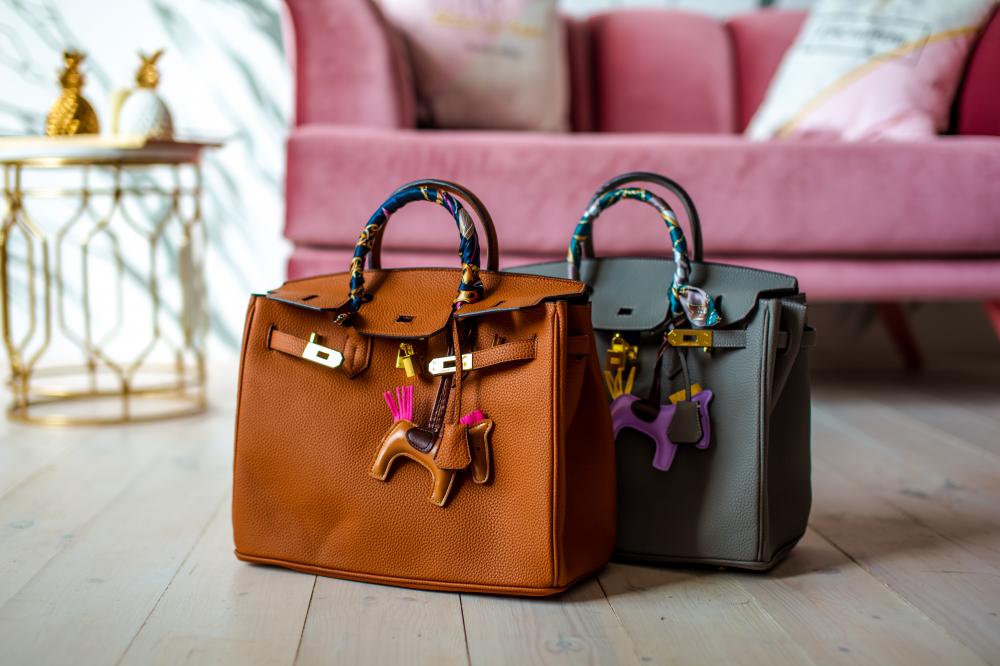 Elegant Handbags Enhancing Fashionable Style