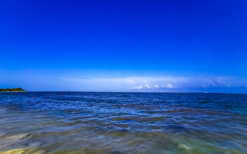 Serene Florida Keys Deck with Ocean View