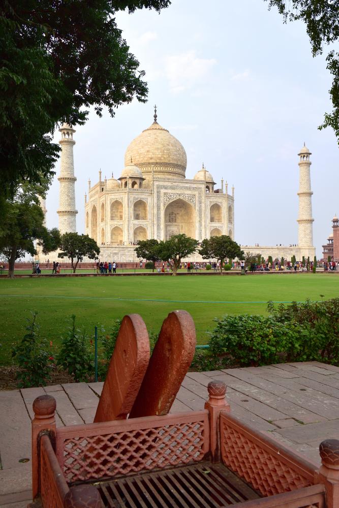 What Can You Expect on a Luxury Golden Triangle Tour?