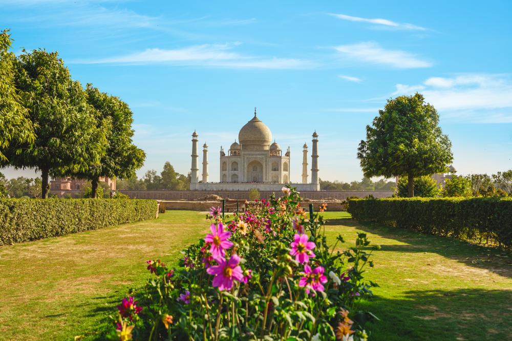 What Constitutes a Perfect taj mahal tour?